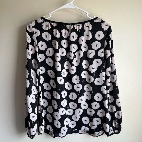 LOFT | Black & Cream Floral Long Sleeve Women's Blouse Size MP - Picture 4 of 5